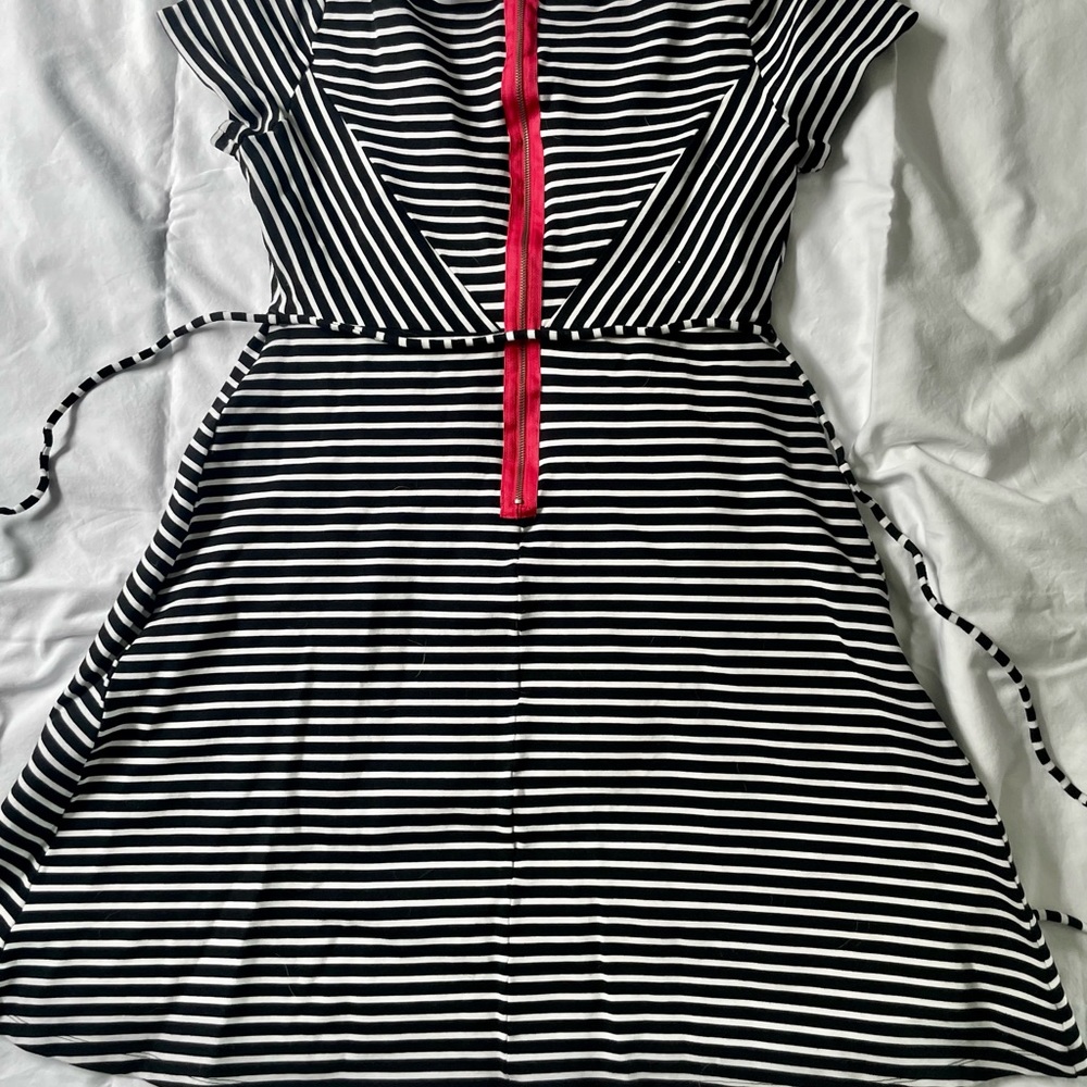 Maternity Dress - Picture 4 of 7